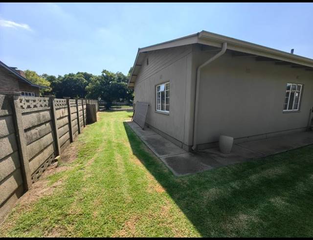 3 BEDROOM HOUSE FOR SALE IN VANDERBIJLPARK SW 1